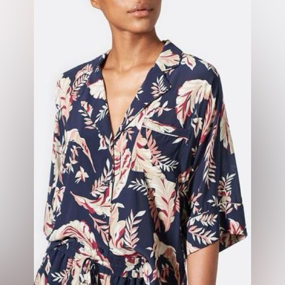 Joie Desmonda camp shirt and matching pant set size small - Picture 5 of 15